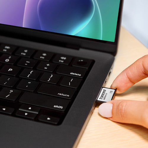Transcend JetDrive Lite 330 removable storage expansion card for Macbook Pro Retina 13-inch Early 2013-Early 2015 and M1 2021 Transcend JetDrive Lite 330 removable storage expansion card for Macbook Pro Retina 13-inch Early 2013-Early 2015 and M1 2021